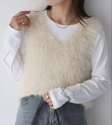 샤기 니트 베스트