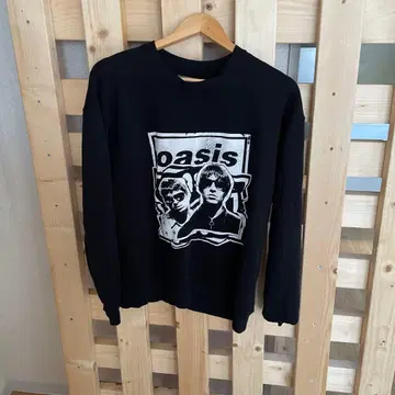 Oasis 크루넥 맨투맨 셔츠 블랙