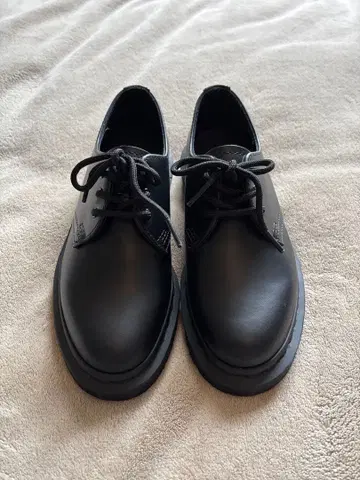 닥터 마틴 모노 3홀 UK3