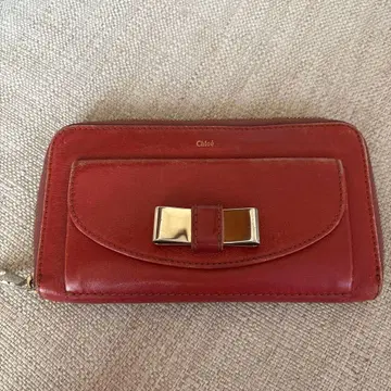 끌로에 리본 포함 가죽 장지갑