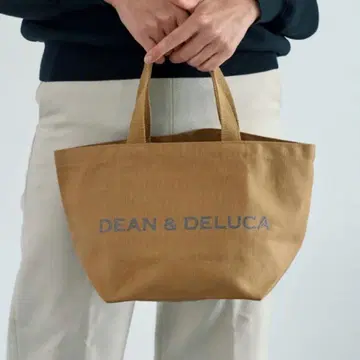 딘&델루카 차리티 토트 2025 카페오레 S