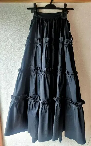 PERNA 플레어 롱 스커트 블랙