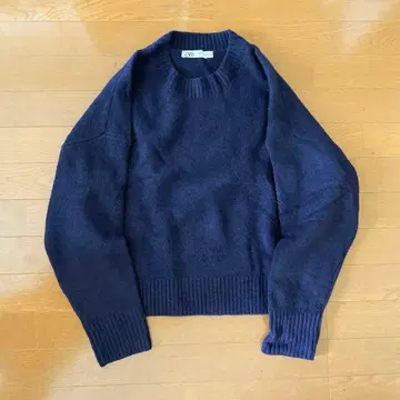 [거의 새상품] ZARA 네이비 크루넥 긴팔 스웨터