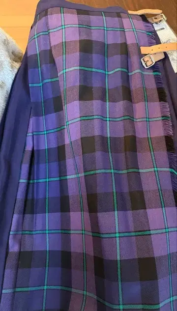 O'Neill 롱 스커트 M 사이즈 보라색과 블랙 체크 무늬