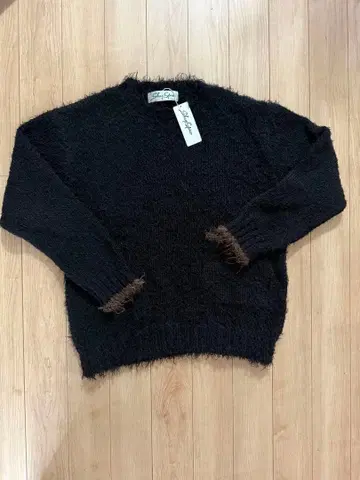 Shay Spirit 블랙 스웨터 S 사이즈