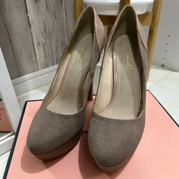 베이지 그레이 플랫폼 하이힐