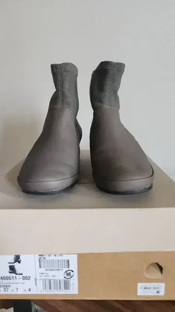 CAMPER/캠퍼 모스그린, 카키색 숏부츠 37사이즈