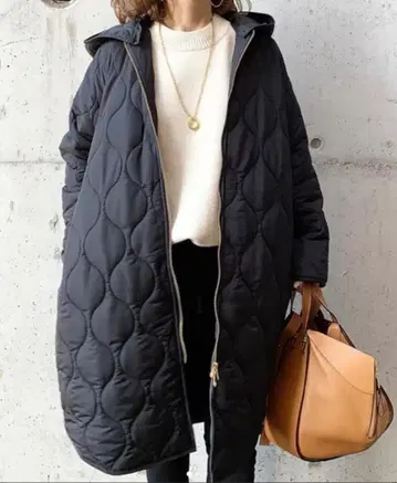 새상품급 EMMA TAYLOR 3way 퀼팅 후드 코트 (블랙) 36