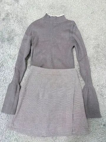 새상품급 Chico 하이넥 니트 미니 스커트 세트