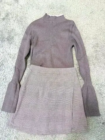 새상품급 Chico 하이넥 니트 미니 스커트 세트