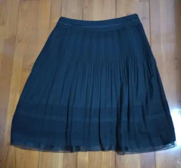 블랙 쉬폰 플리츠 미디 스커트