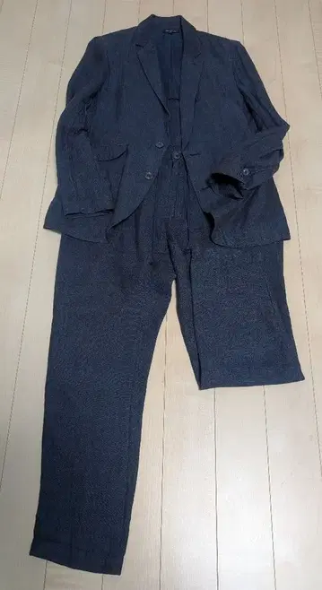 다크 블루 캐주얼 수트