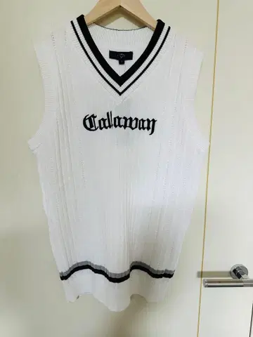 캘러웨이 화이트 V넥 니트 베스트 L 사이즈