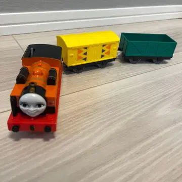 프라레일 토마스 니아