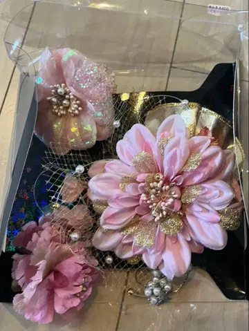 성인식 핑크 꽃 모티브 머리 장식 세트 3점