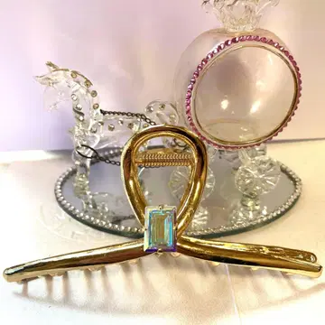 신상 스와로브스키 바나나 클립