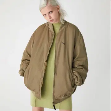 PUMA x SLY 리버서블 보아 봄버 재킷