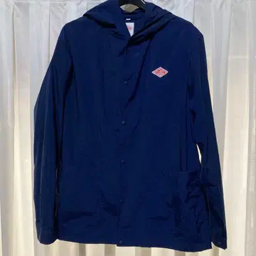 단톤 네이비 후드 부착 나일론 자켓