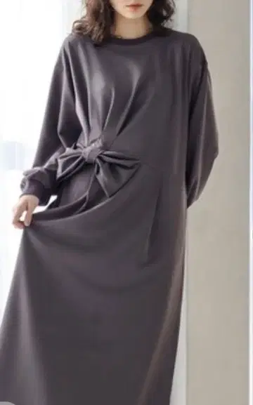 1회 착용 소말리아 리본 모티브 컷 원피스 사이즈 2