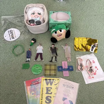 WEST. 카미야마 토모히로 인형 아크릴 스탠드 세트