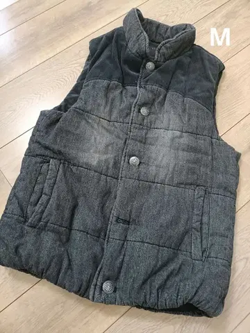 [ 하자품 ] 그레이 블랙 데님풍 충전솜 베스트 다운 M 사이즈
