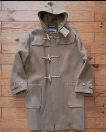 Gloverall x ONENESS MONTY 더플 코트 희 배송비 포함