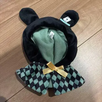 커다란 고양이와 토끼의 케이프 카니발 토끼의 케이프 카드놀이