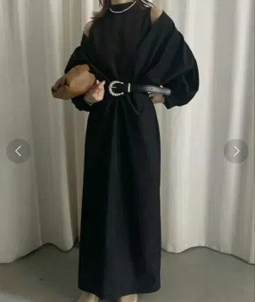 AMERI MEDI 오프 숄더 퍼프 슬리브 드레스