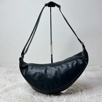 [ 완판템 ] ZARA 인조 가죽 숄더백 반달형 자라 블랙