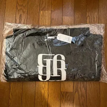 GYDA BIG GYGY 로고 자수 케이블 니트탑