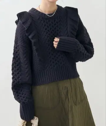 프릭스스토어 프릴 장식 다크 네이비 니트 스웨터