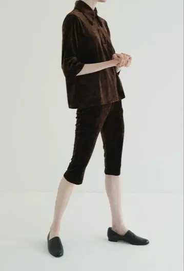 CLANE VELOUR CAPRI PANTS/BROWN/1