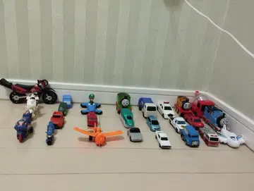 미니카 세트 토마스 루이지 바이크 자동차 비행기 25개