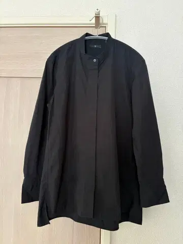 UNIQLO JILSANDER 콜라보 블랙 긴팔 셔츠 스탠드 카라