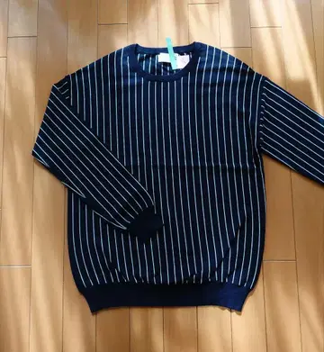 새상품급 두지엠 클라세 긴팔 니트