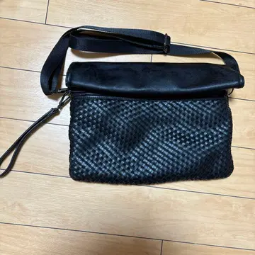 [ 새상품급 ] 블랙 가죽 뜨개질 숄더백