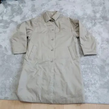 여성용 베이지 스텐카라 코트 M 사이즈