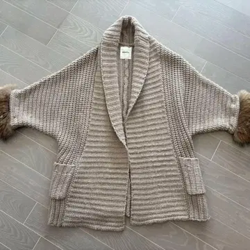 베이지 퍼 포함 가디건 F 사이즈