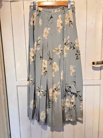 I ngeborg 꽃무늬 플리츠 롱 스커트