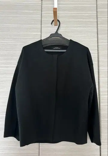 그린 레이블 릴랙싱 노카라 자켓 블랙