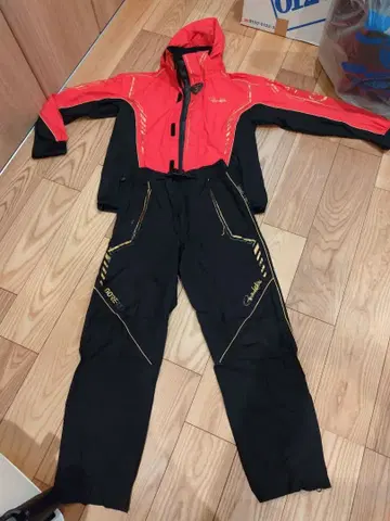 가마가츠 고어텍스 레인수트 라이트 타입 GM3546 M 사이즈