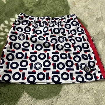 and per se 기하학 패턴 스커트