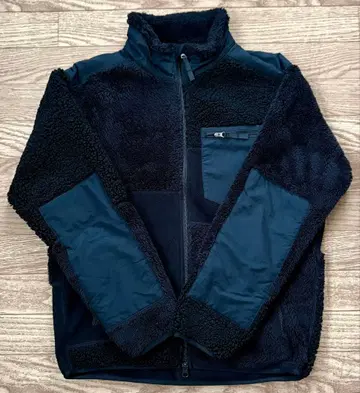 UNIQLO 엔지니어드 가먼츠 플리스 자켓 S