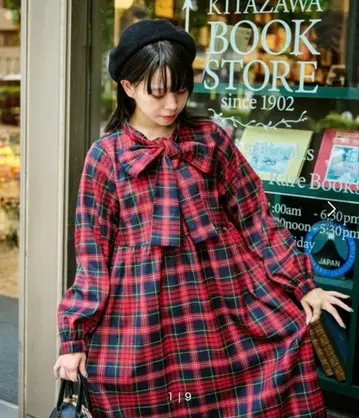 kutir [ 쿠티르와 레트로 ] 보타이 체크 티어드 원피스 레드