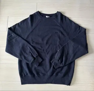 Champion 네이비 맨투맨