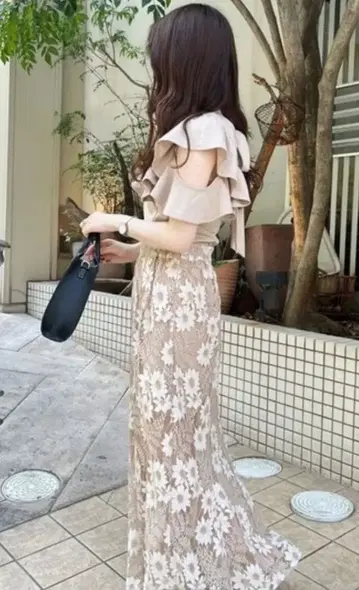 NICE CLAUP 세퍼레이트 원피스