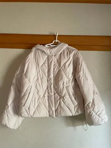 라이트 핑크 퀼팅 다운 자켓