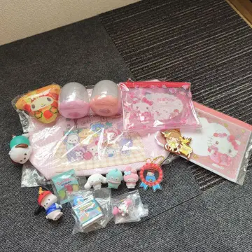 산리오 캐릭터 굿즈 세트