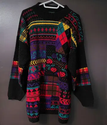 다색 패치워크 디자인 긴팔 니트 스웨터