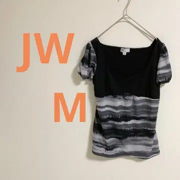 JW M 사이즈 퍼프 슬리브 T셔츠 블랙 그레이